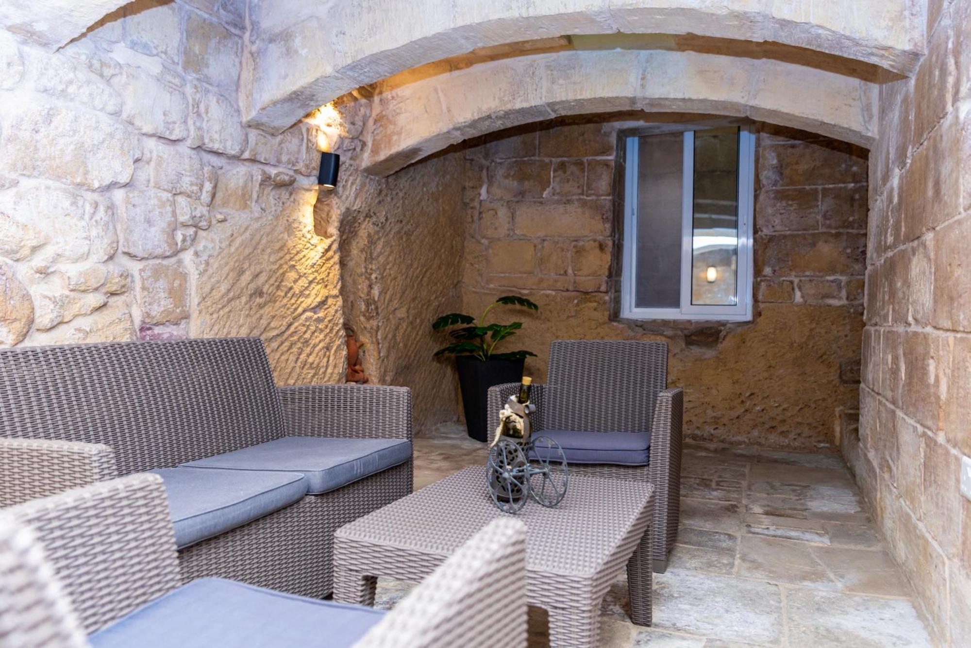 Great Siege Apartment Isla Extérieur photo