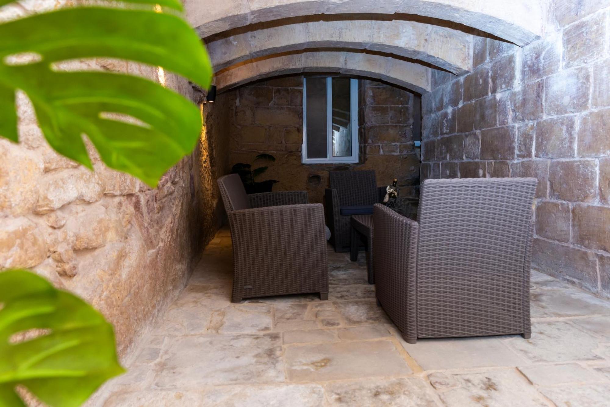 Great Siege Apartment Isla Extérieur photo