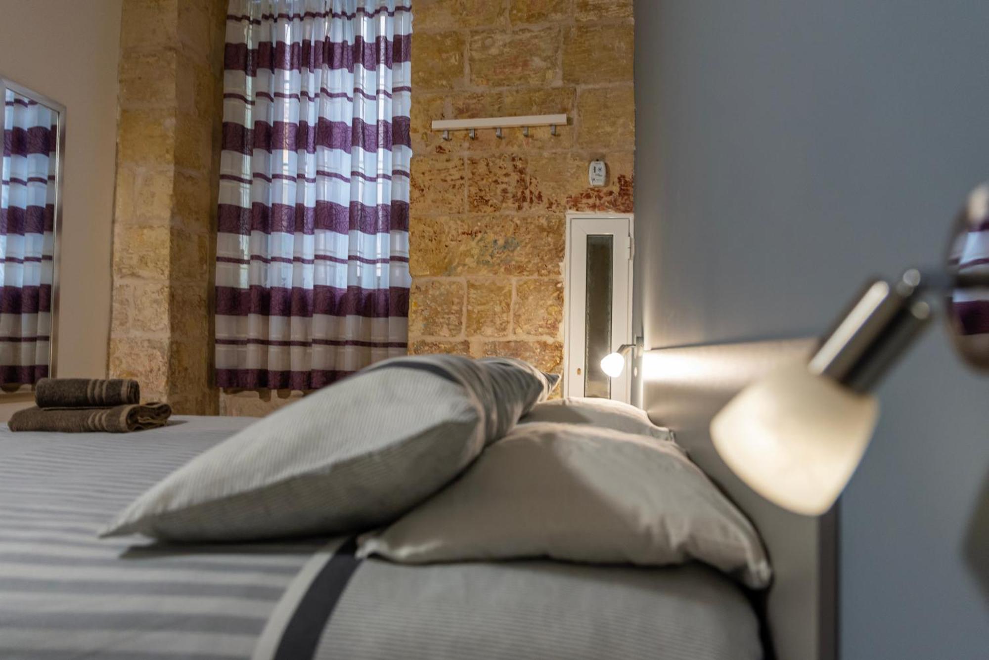 Great Siege Apartment Isla Extérieur photo